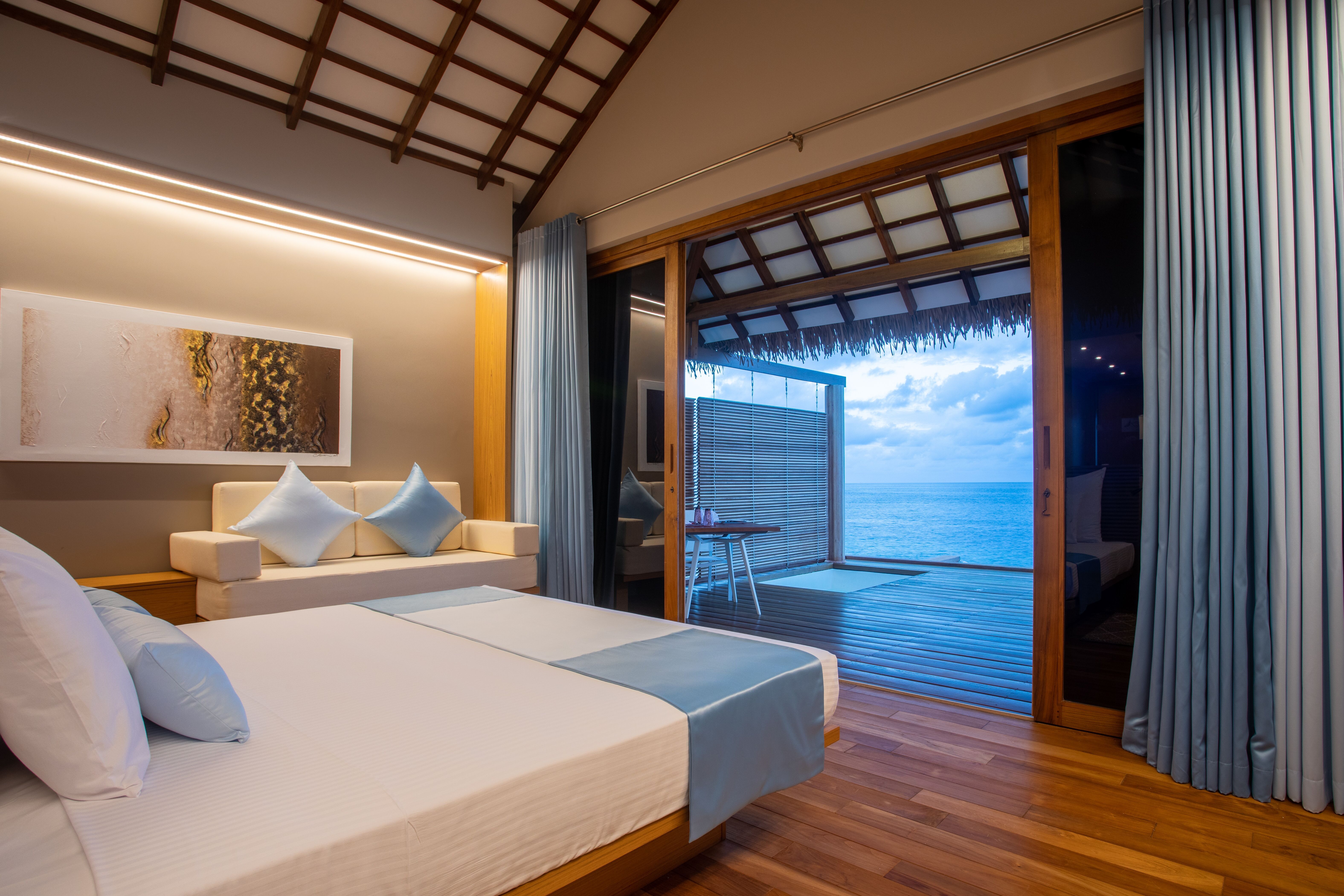 Sunset Water Bungalow with Jacuzzi