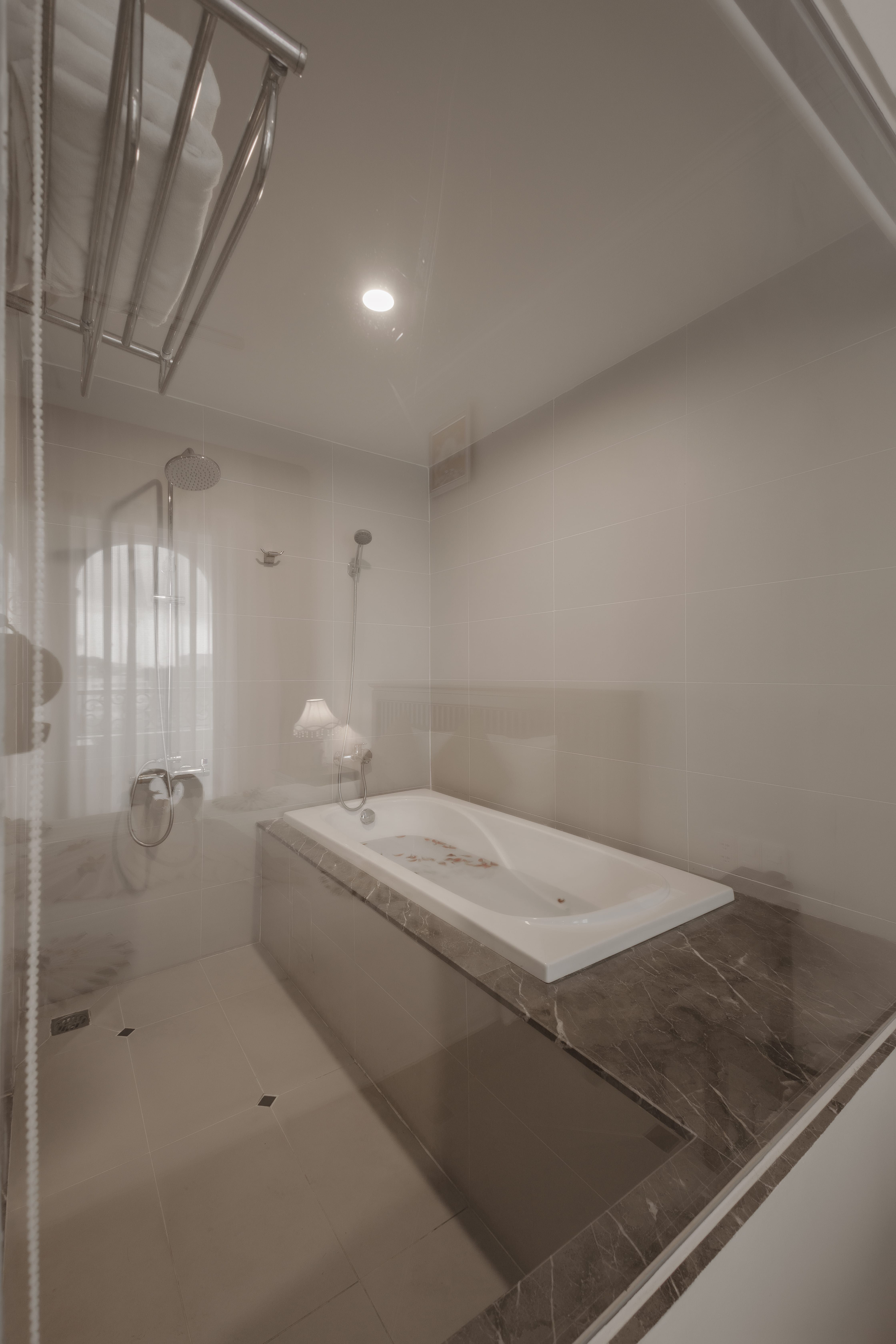 SUITE WITH BALCONY