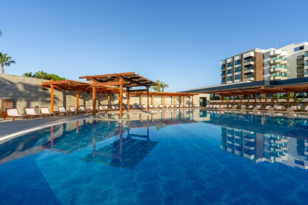 Piscina deschisă