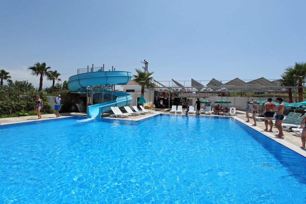 Piscina deschisă