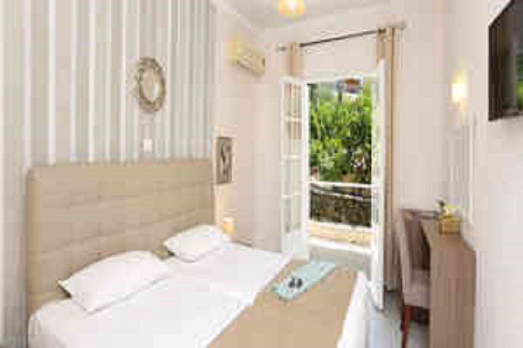 Double-Room with Garden View