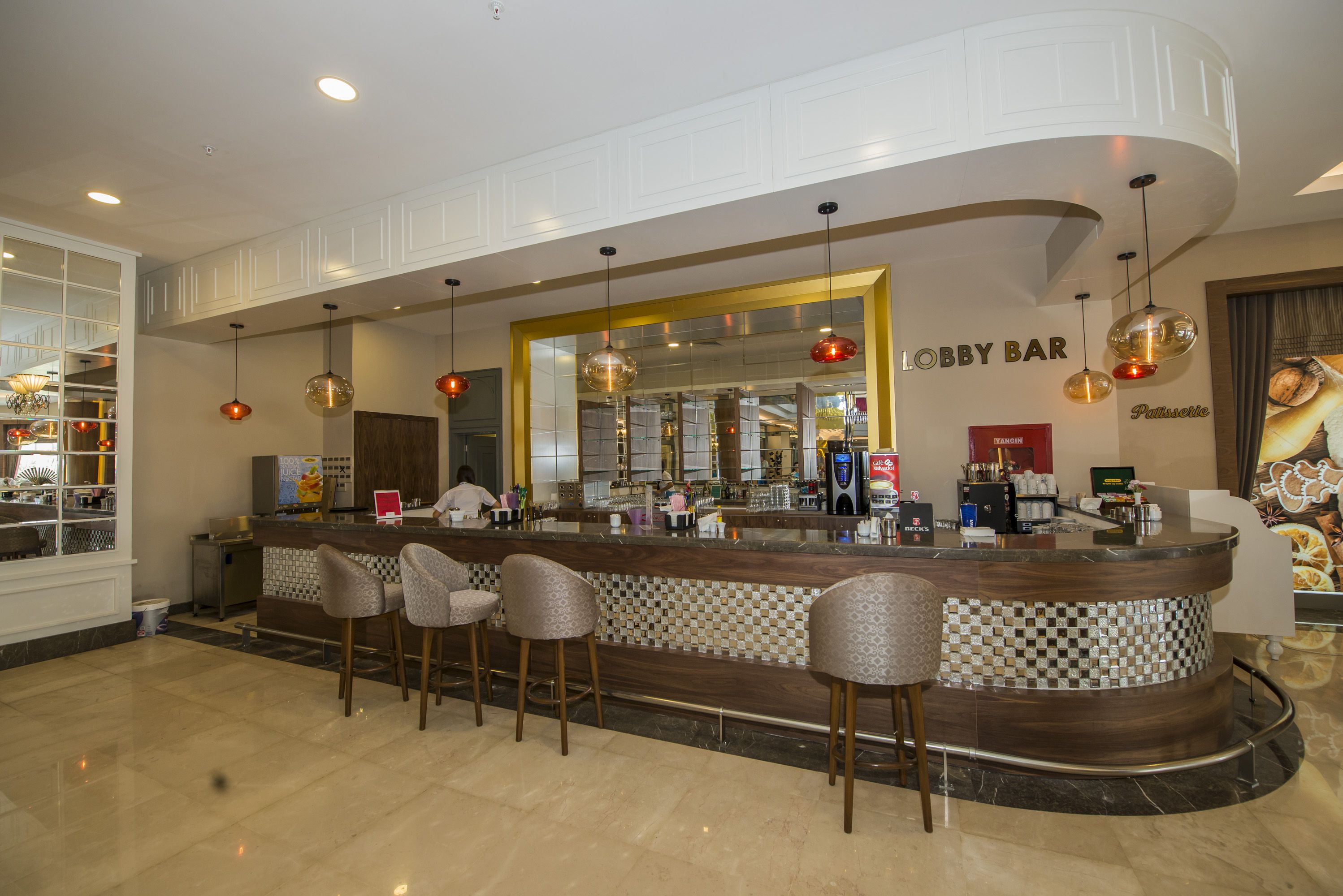Lobby Bar