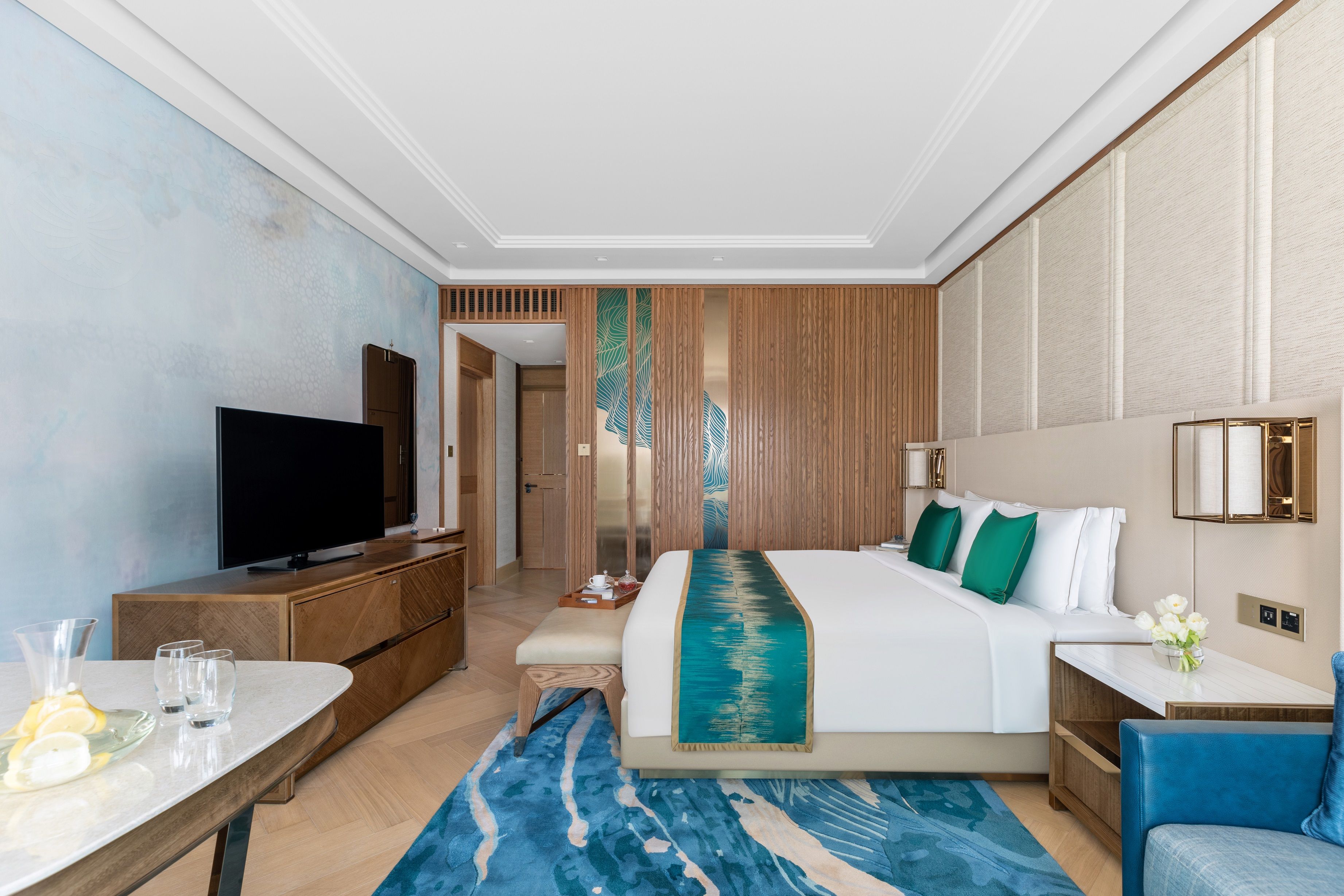 LUXURY ROOM