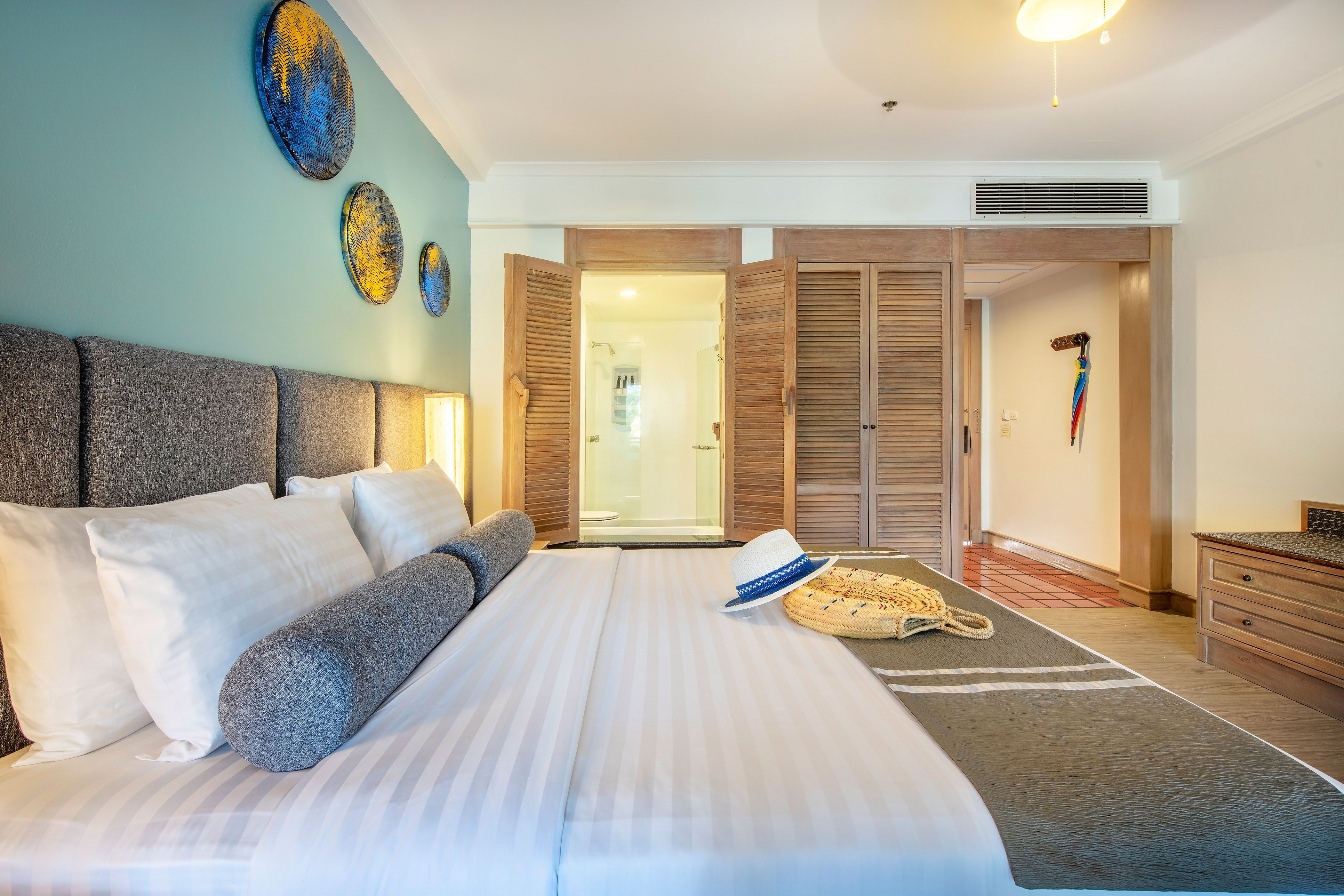 DELUXE ROOM 