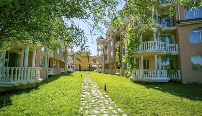 Hacienda gradina 1.jpg