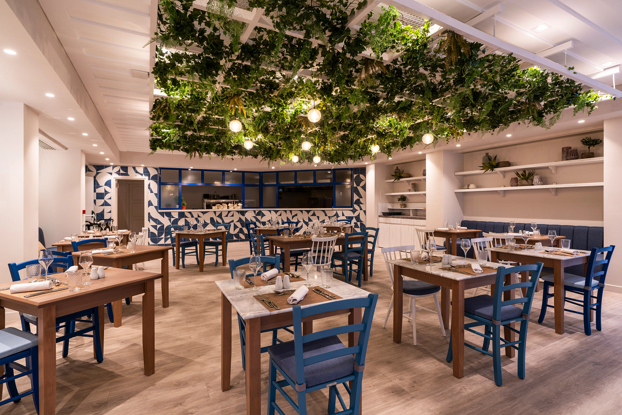 YIAYIA RESTAURANT