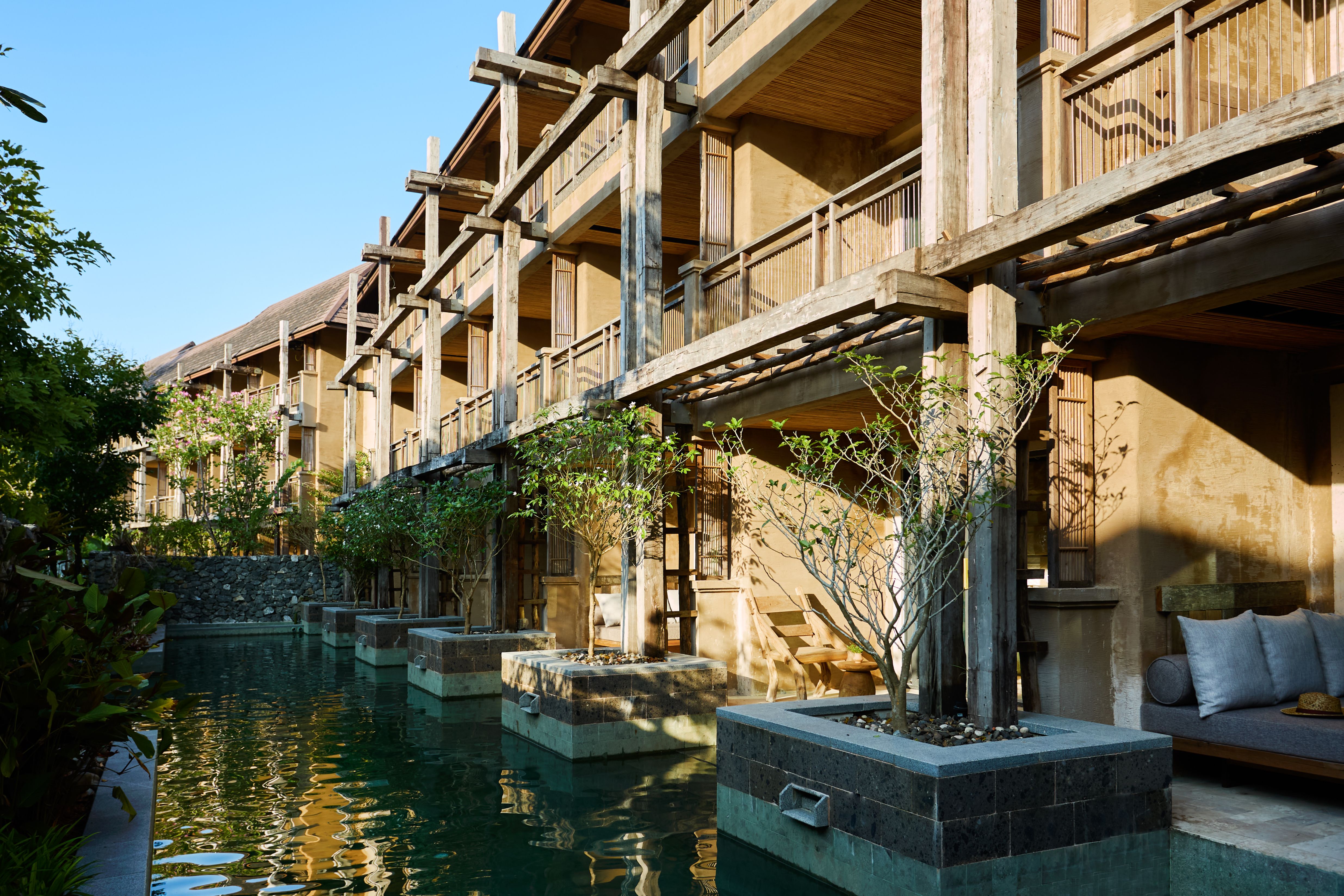 Premium Pool Access Seaview