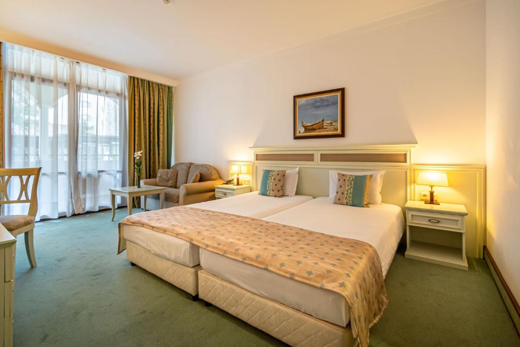 Standard Room (GardenView, Balcony)