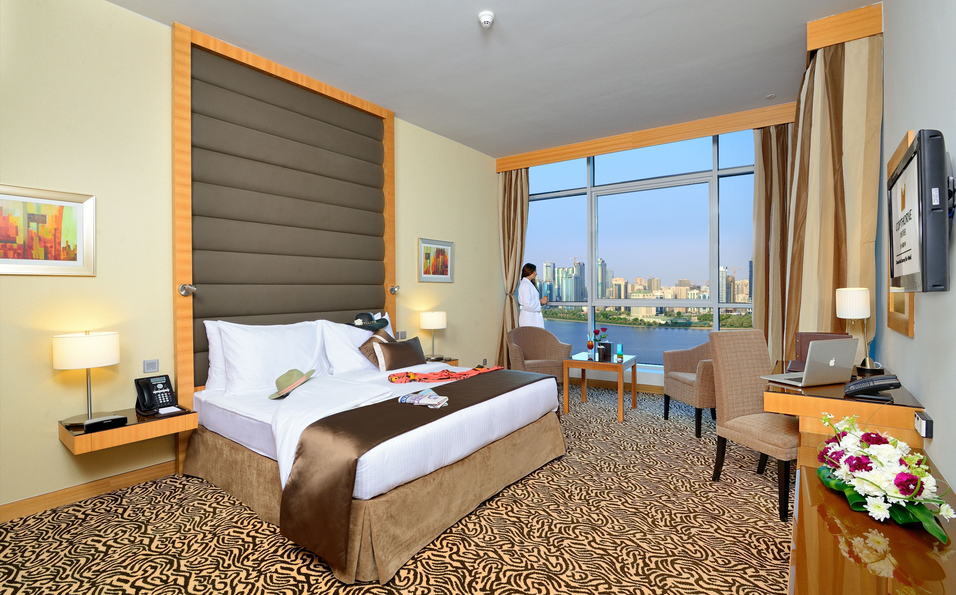 EXECUTIVE SUITE SEA VIEW
