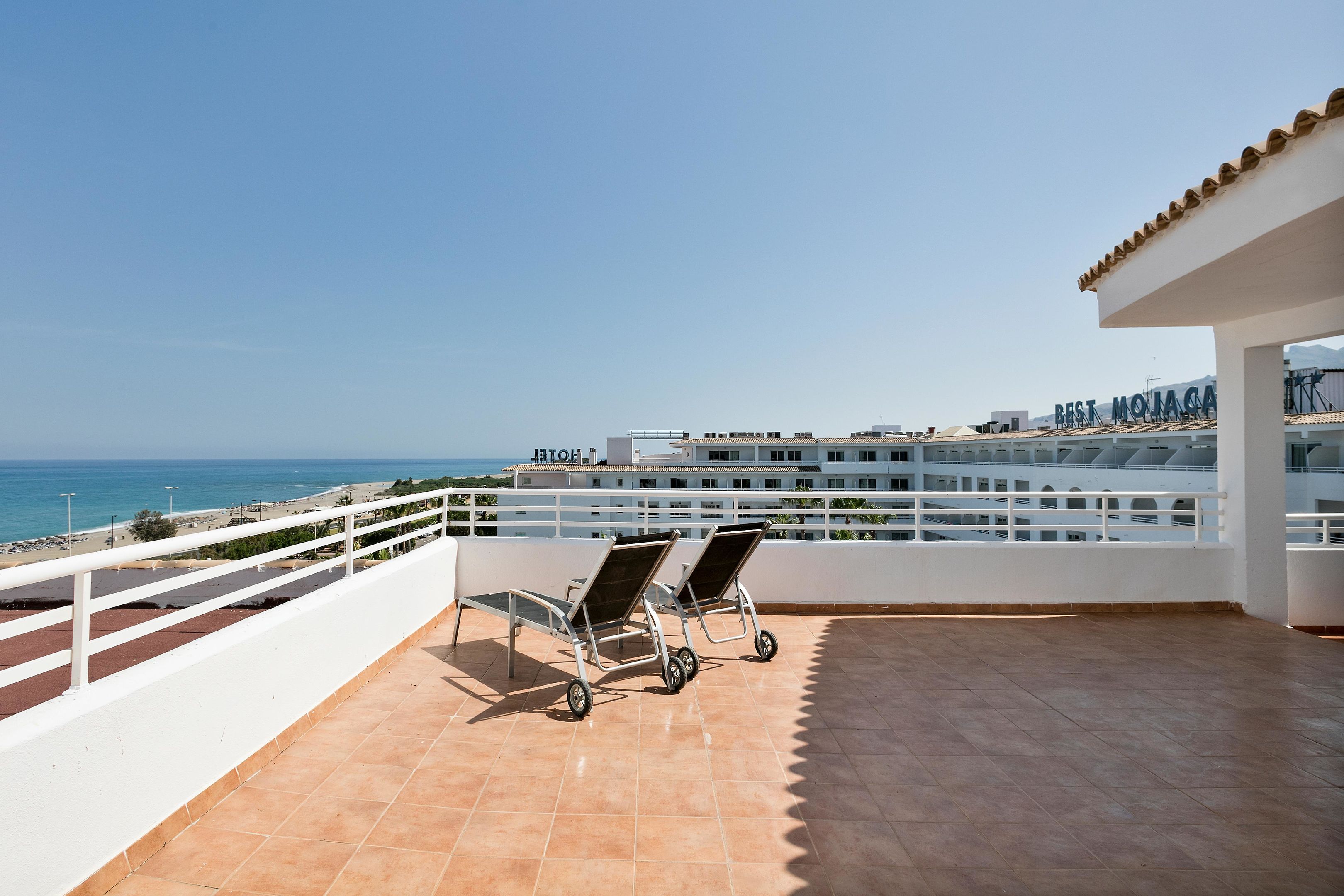 SUITE JUNIOR WITH TERRACE 