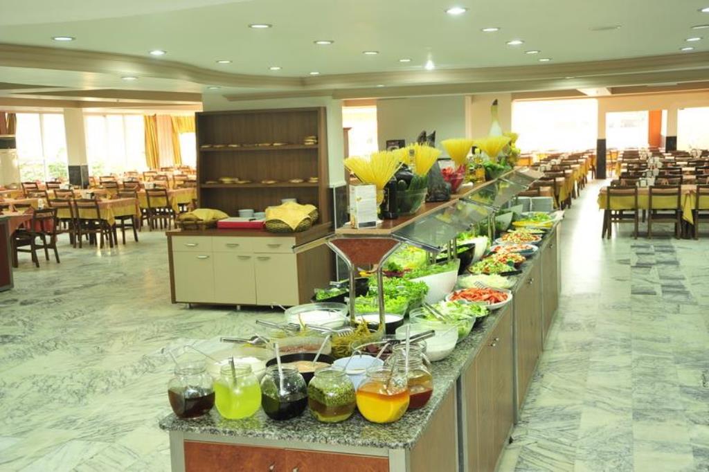 MAIN RESTAURANT