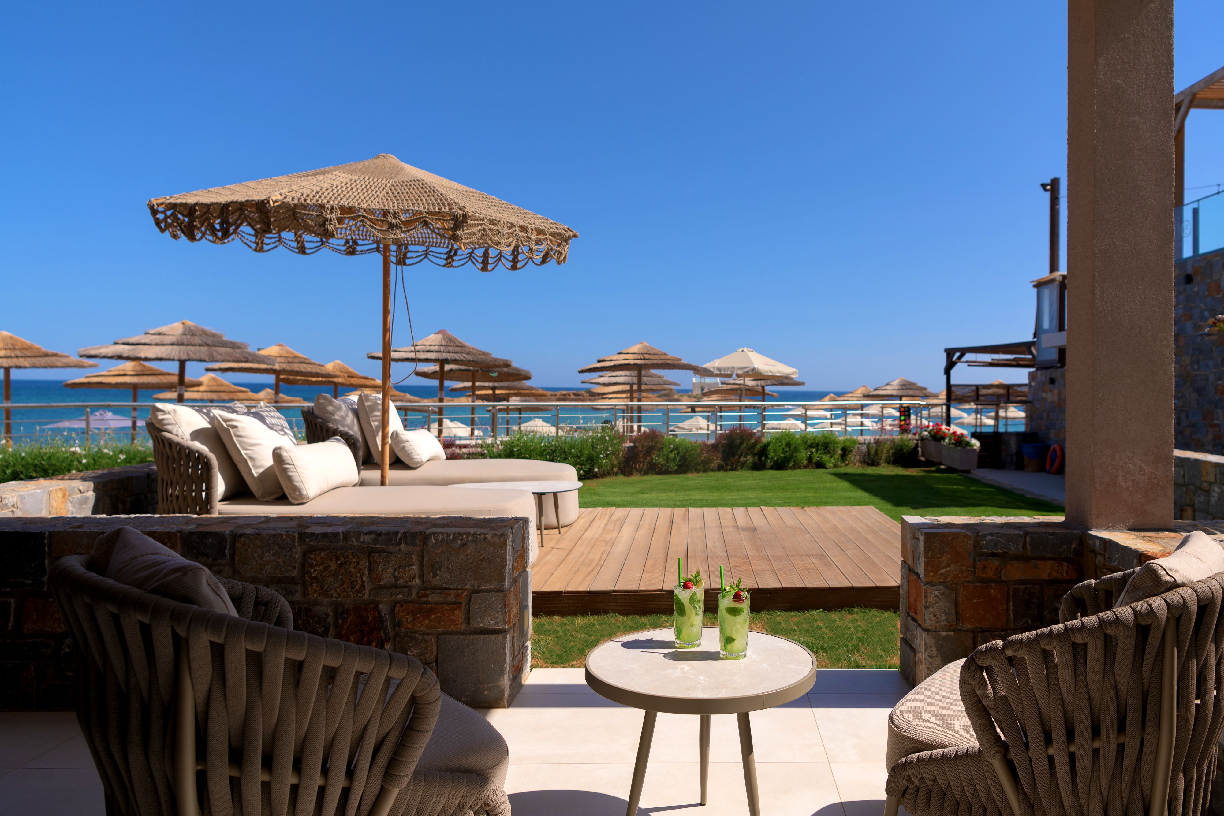 White Pearl Beachfront Suite Front Sea View