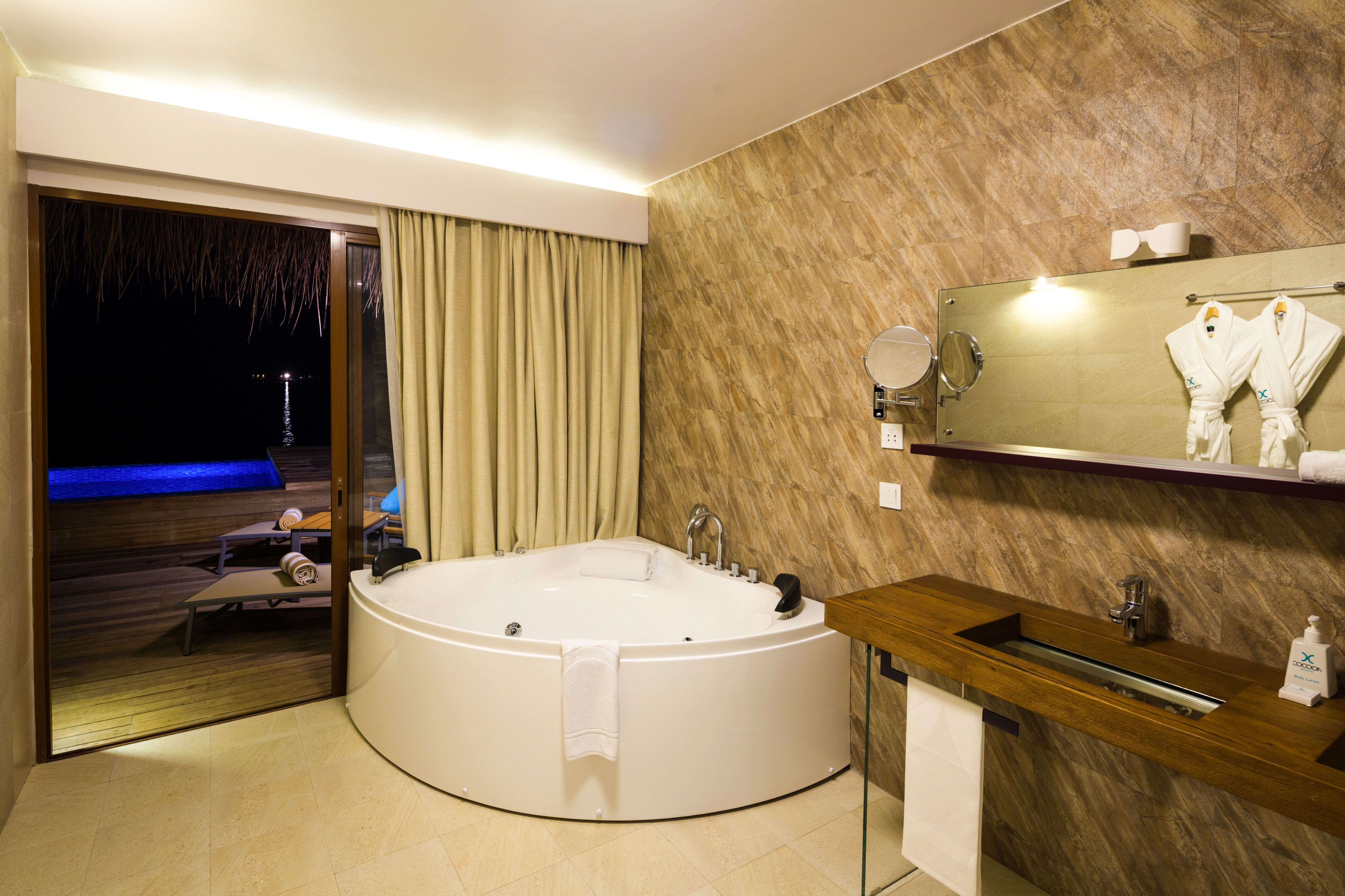 Lagoon Suite Pool