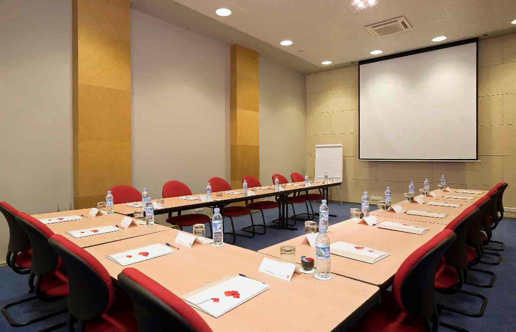 MICE (servicii de organizare de întâlniri, conferințe, alte evenimente)