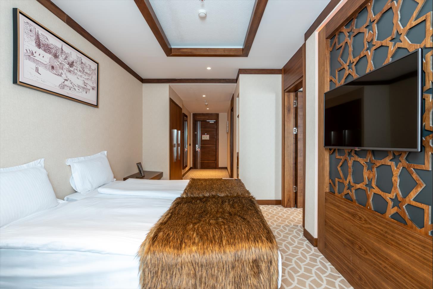 JUNIOR DELUXE FAMILY SUITE