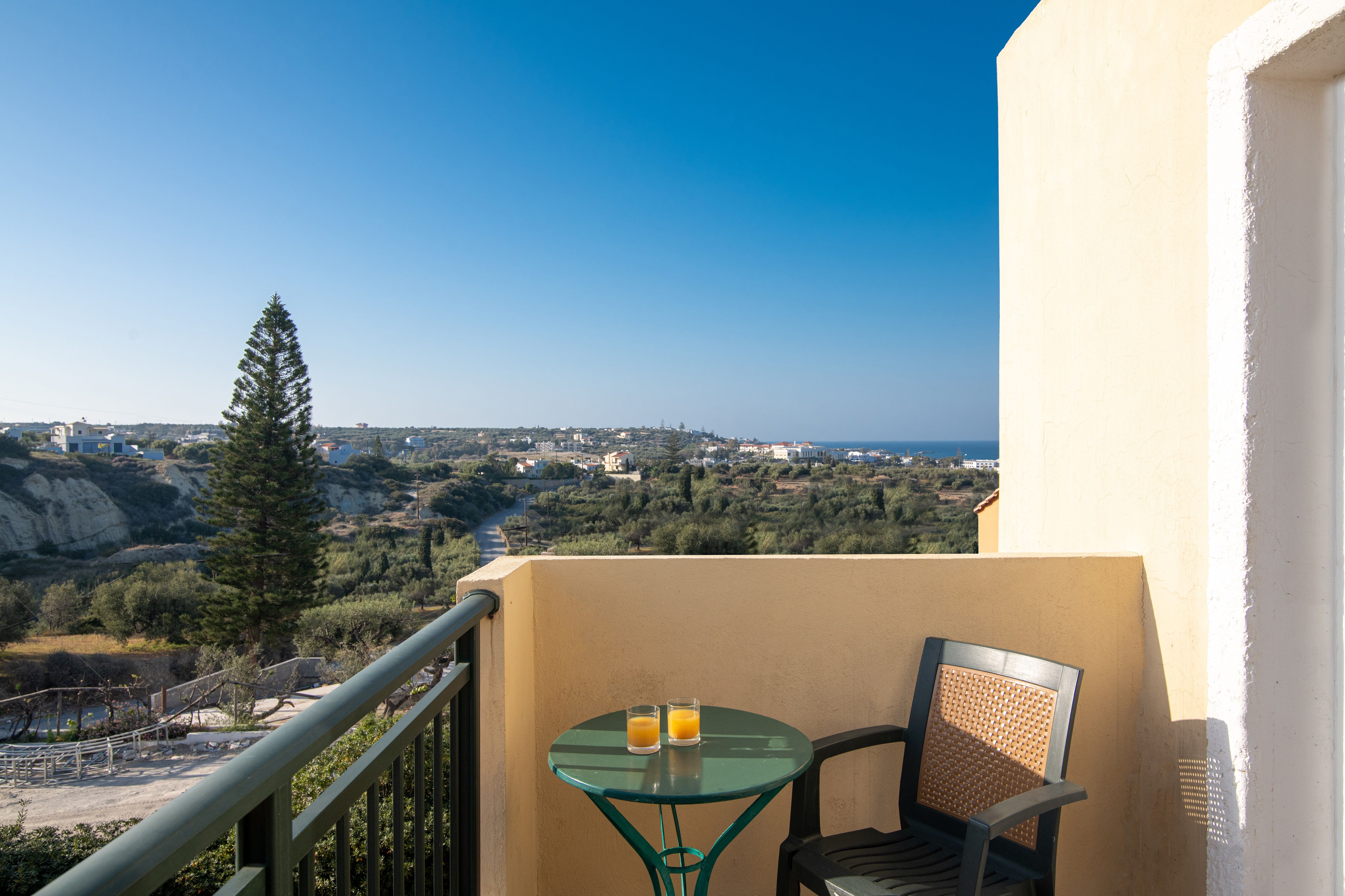 One Bedroom Apartment with Sea View
