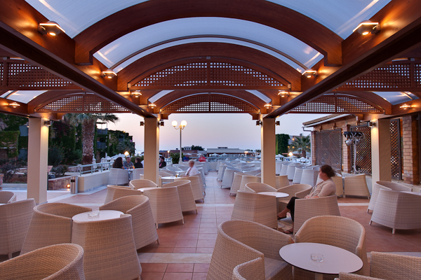 Creta, Hotel Aquis Bella Beach, terasa.jpg