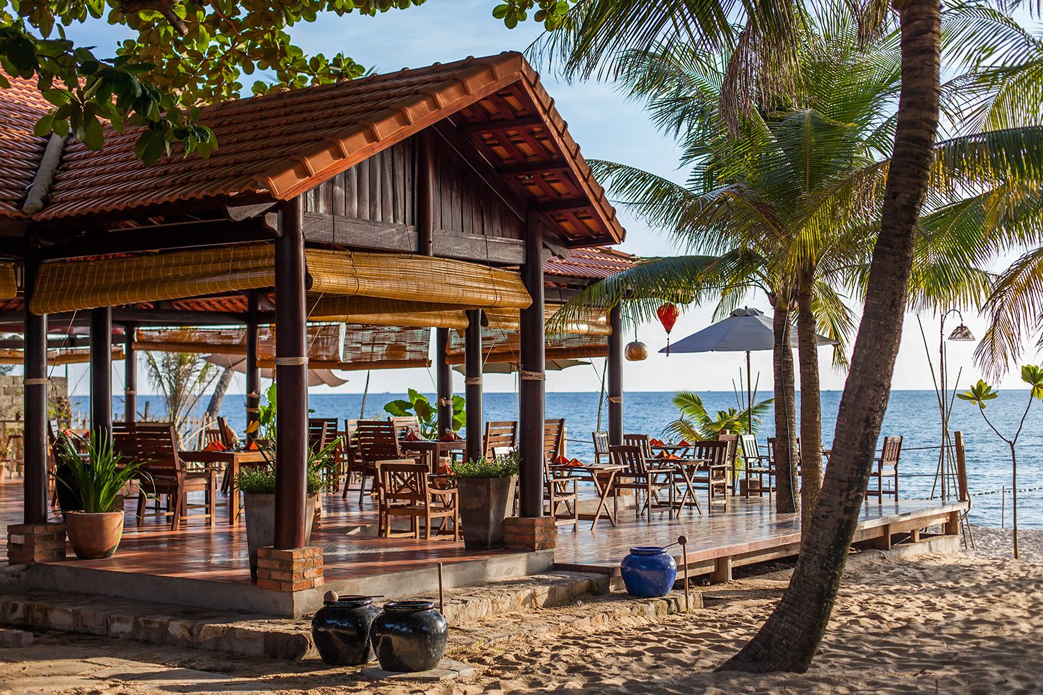 Beach Restaurant and Bar