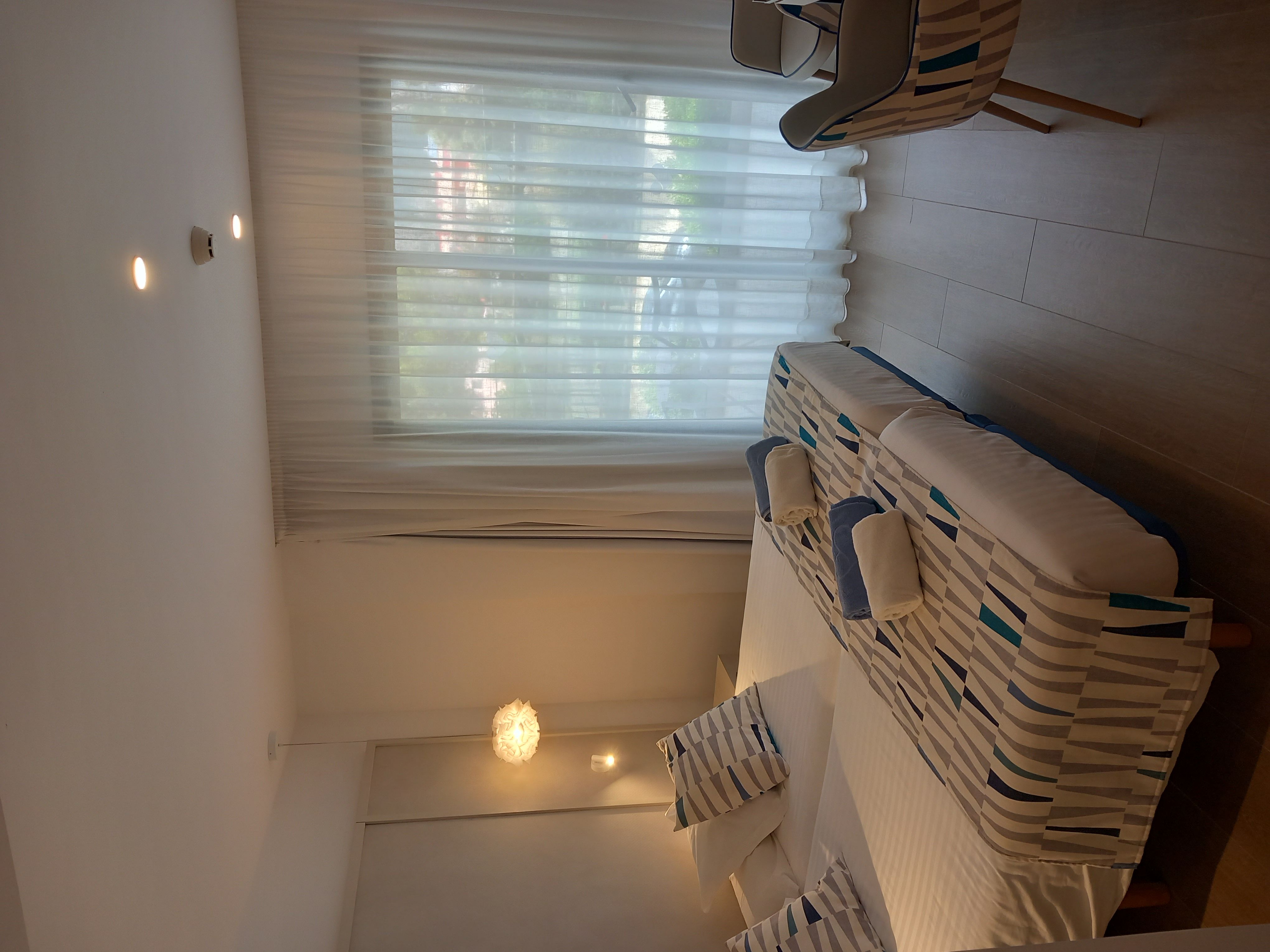 DOBLE PLUS (LARGE) WITH BALCONY OR TERRACE