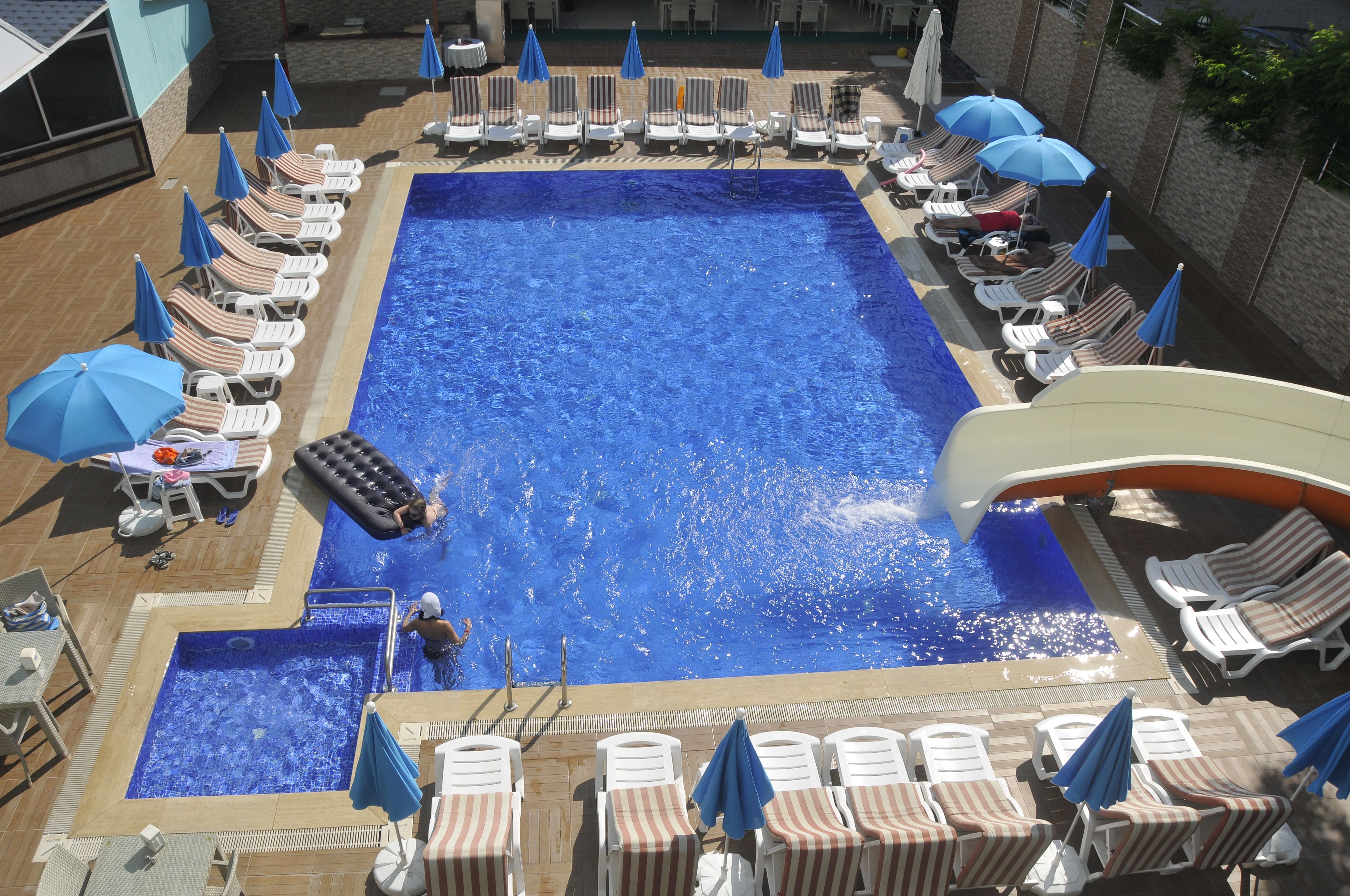 Piscina deschisă
