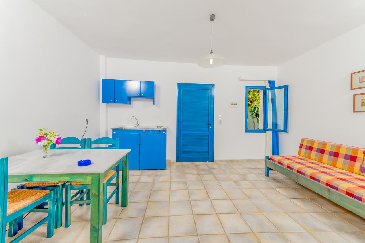 ONE BEDROOM APARTMENT
