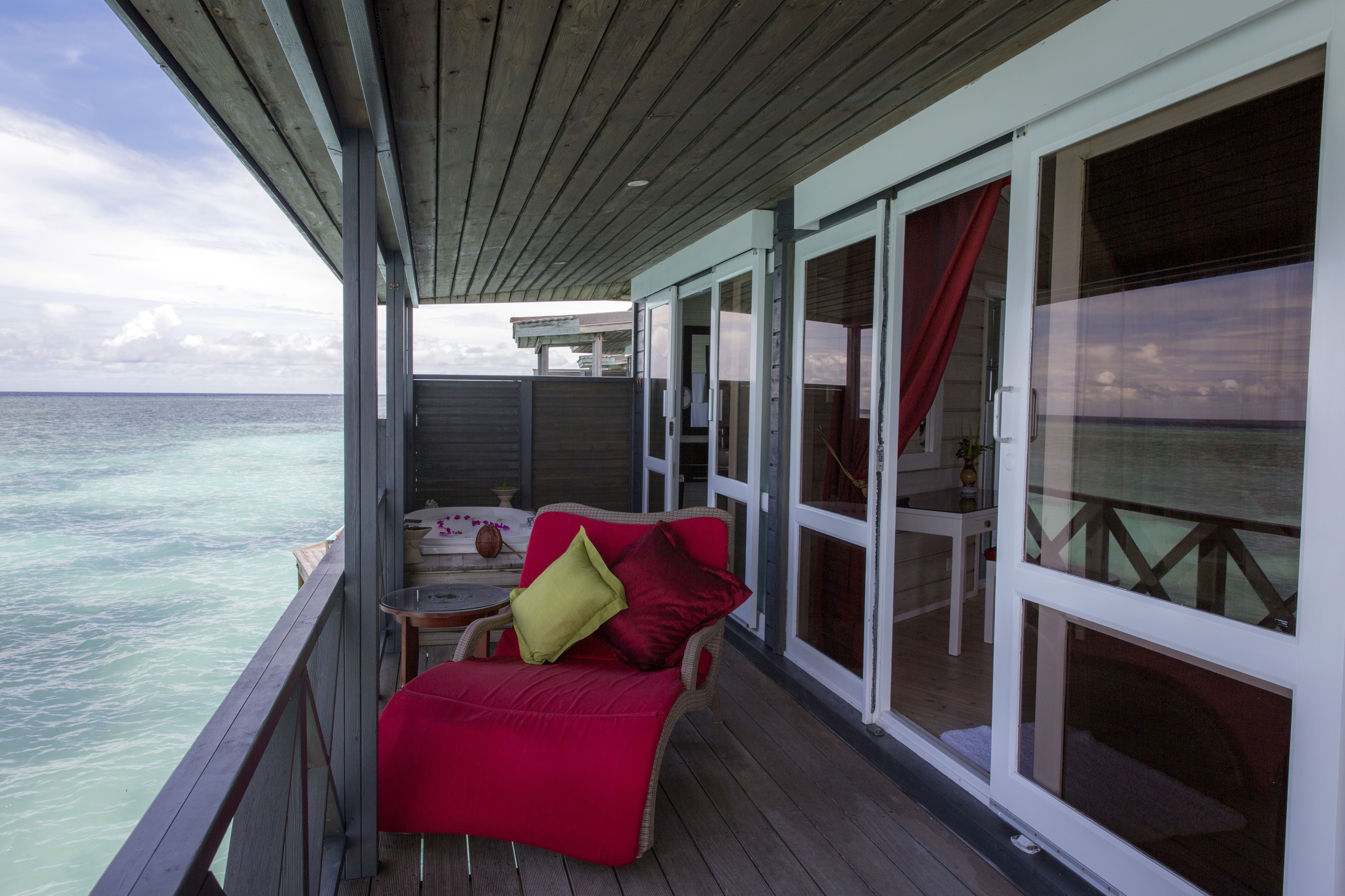 Sangu Water Villa Honeymoon Suite 