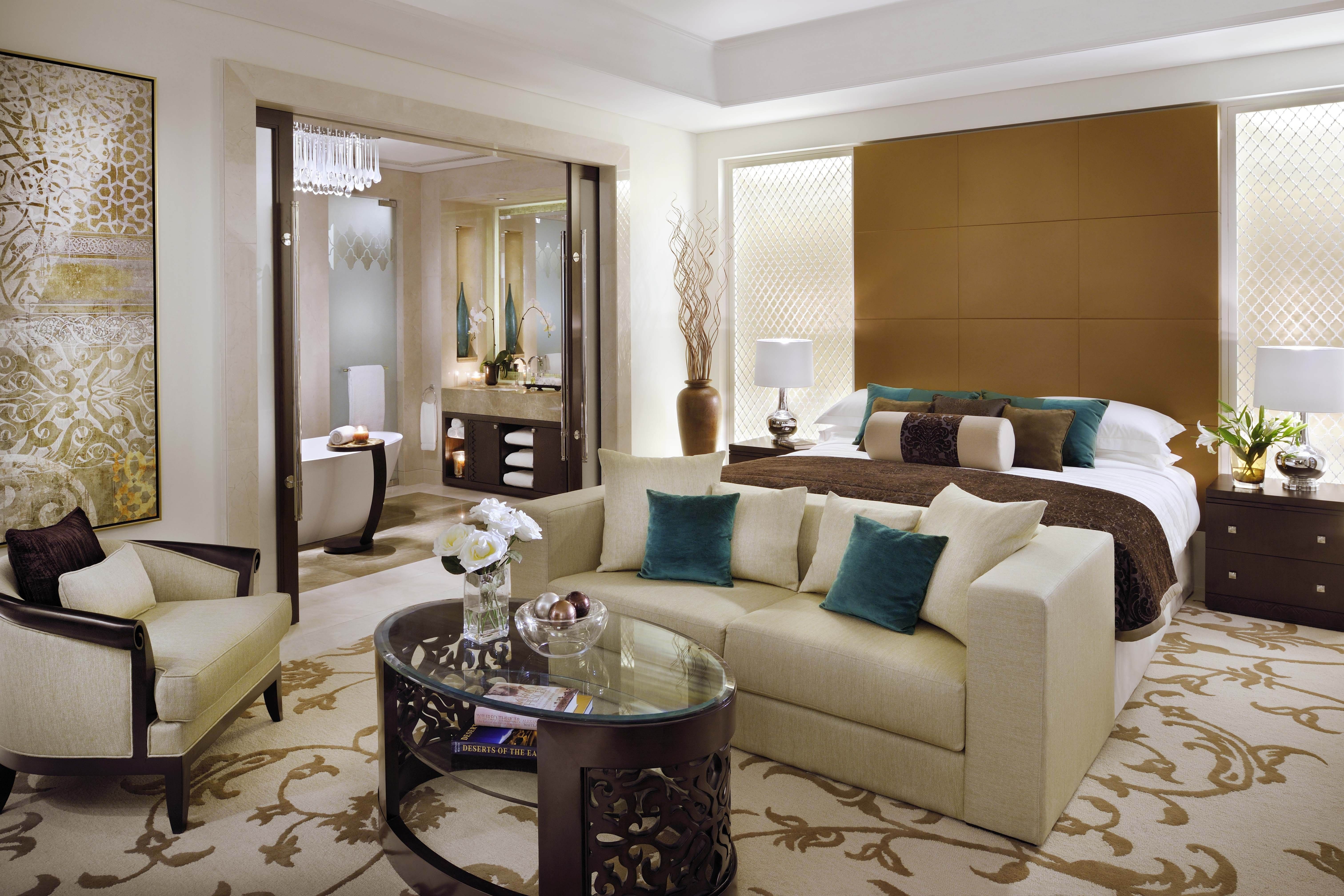 Manor House Premiere Room