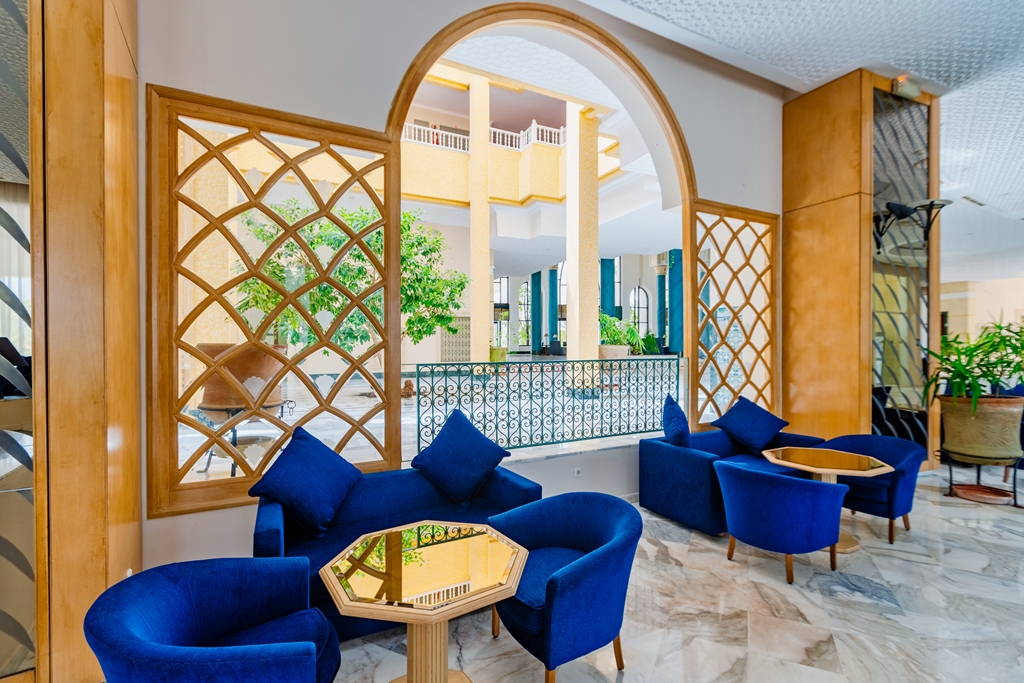 Lobby Bar