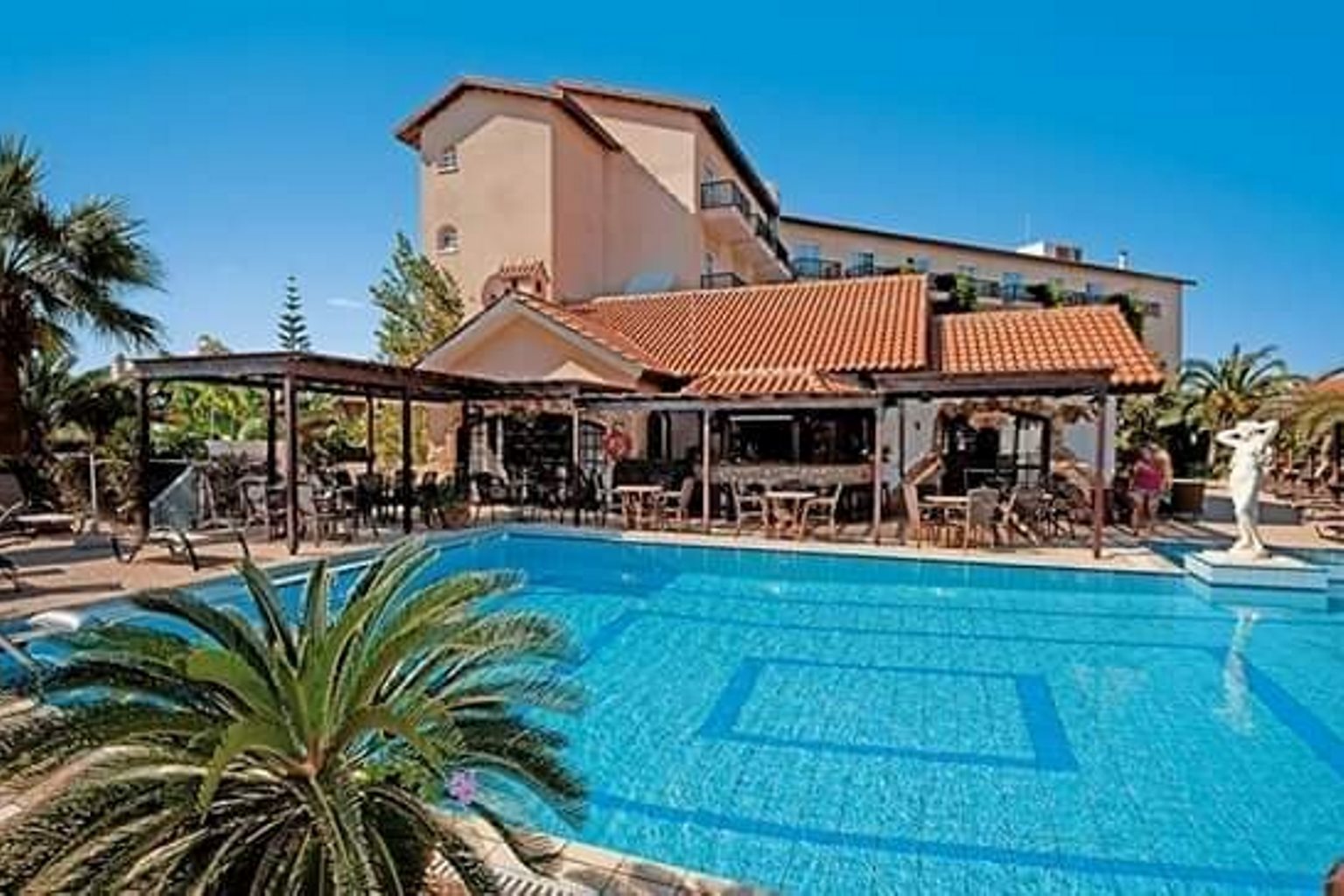 Piscina deschisă
