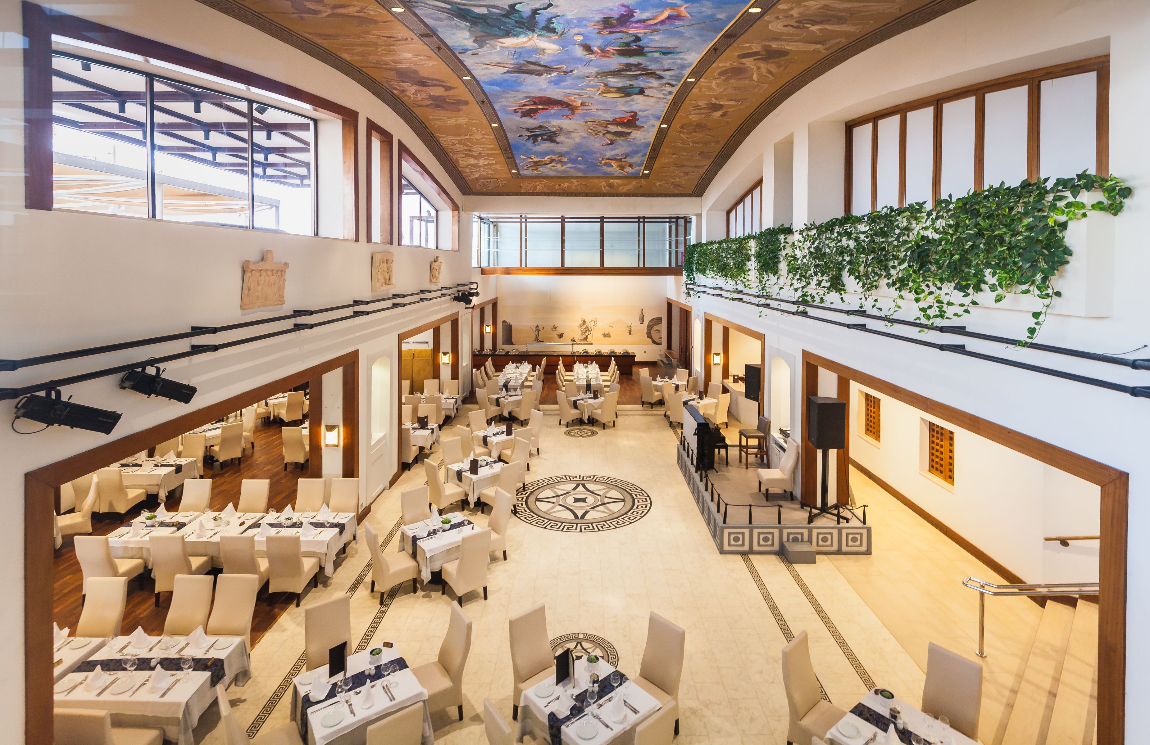 MAIN RESTAURANT