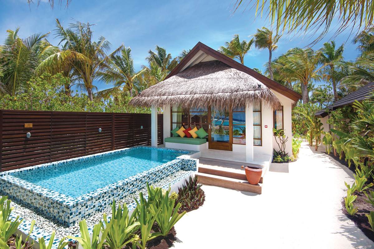  Beach Villa With Pool
