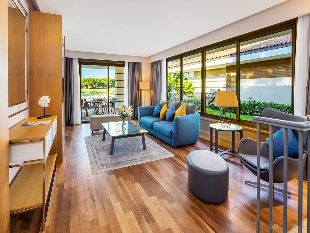 ROYAL GOLF VILLA
