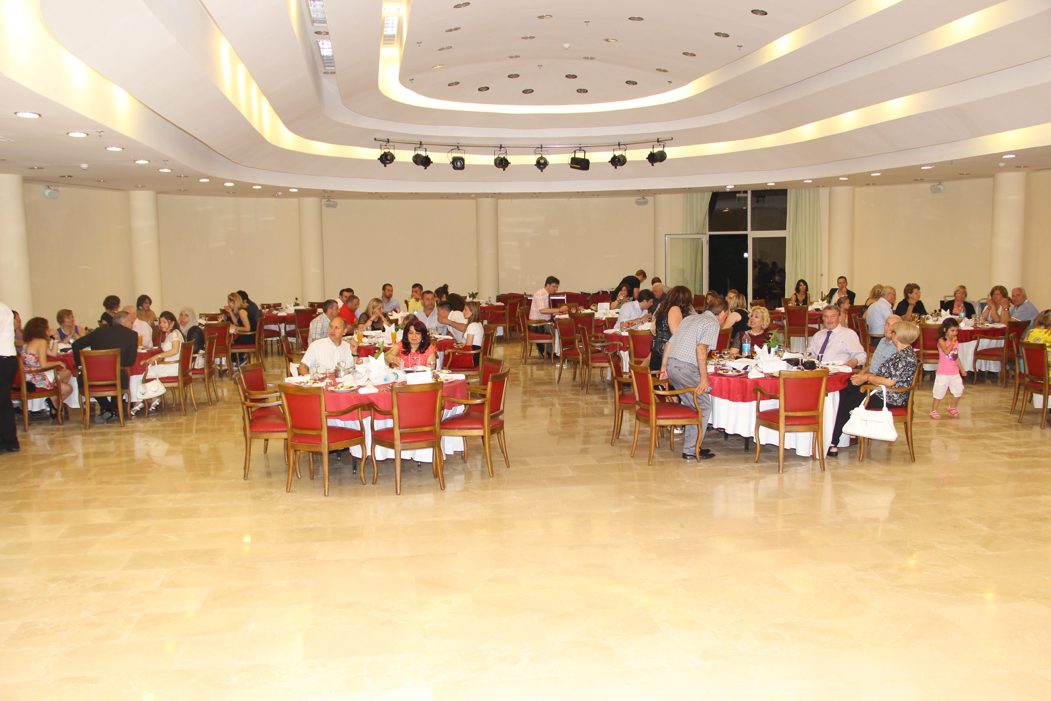 MICE (servicii de organizare de întâlniri, conferințe, alte evenimente)