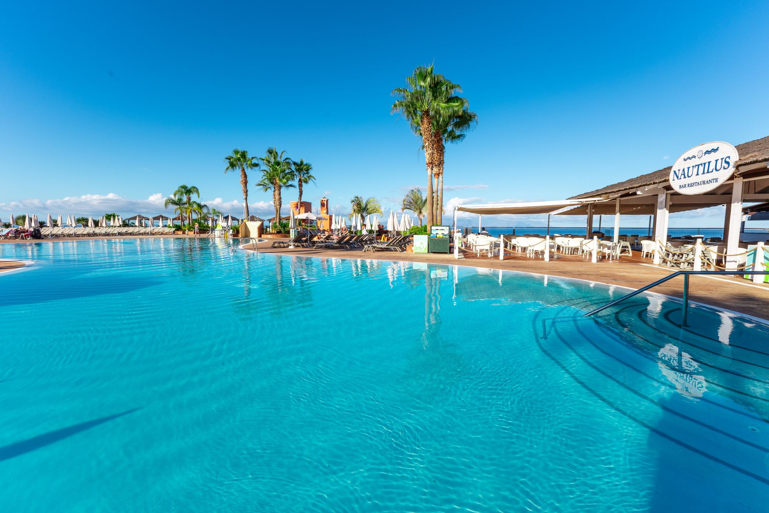 Piscina deschisă