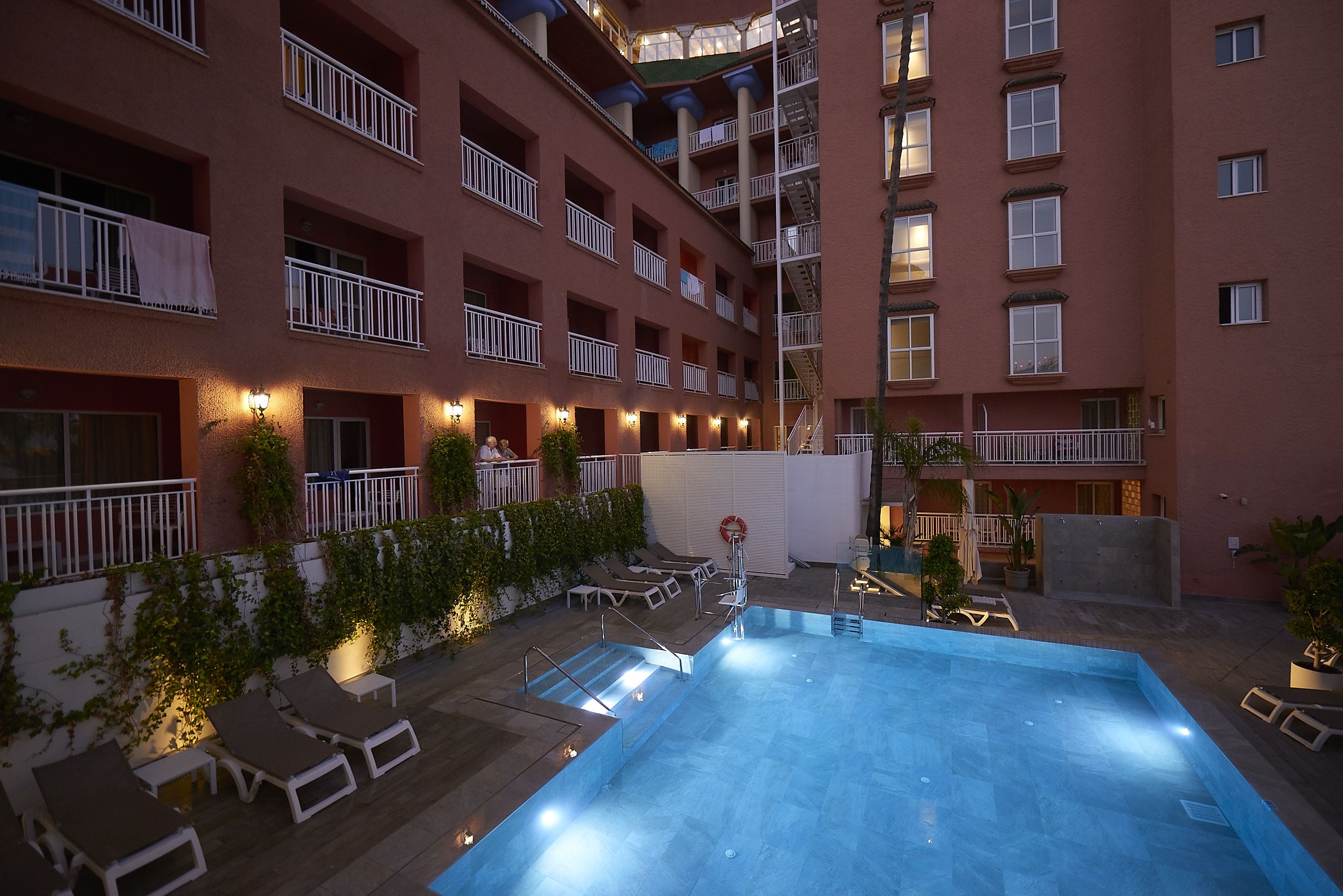 Piscina deschisă