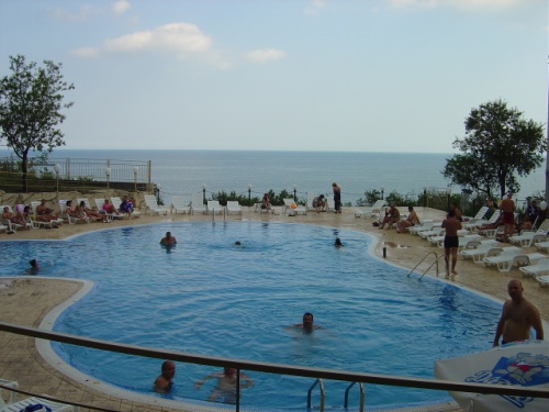 Hotel  Ahilea piscina.JPG