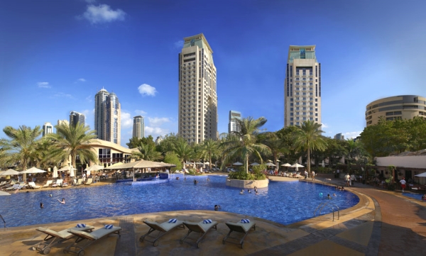 Dubai, Hotel Habtoor Grand, piscina, hotel.jpg