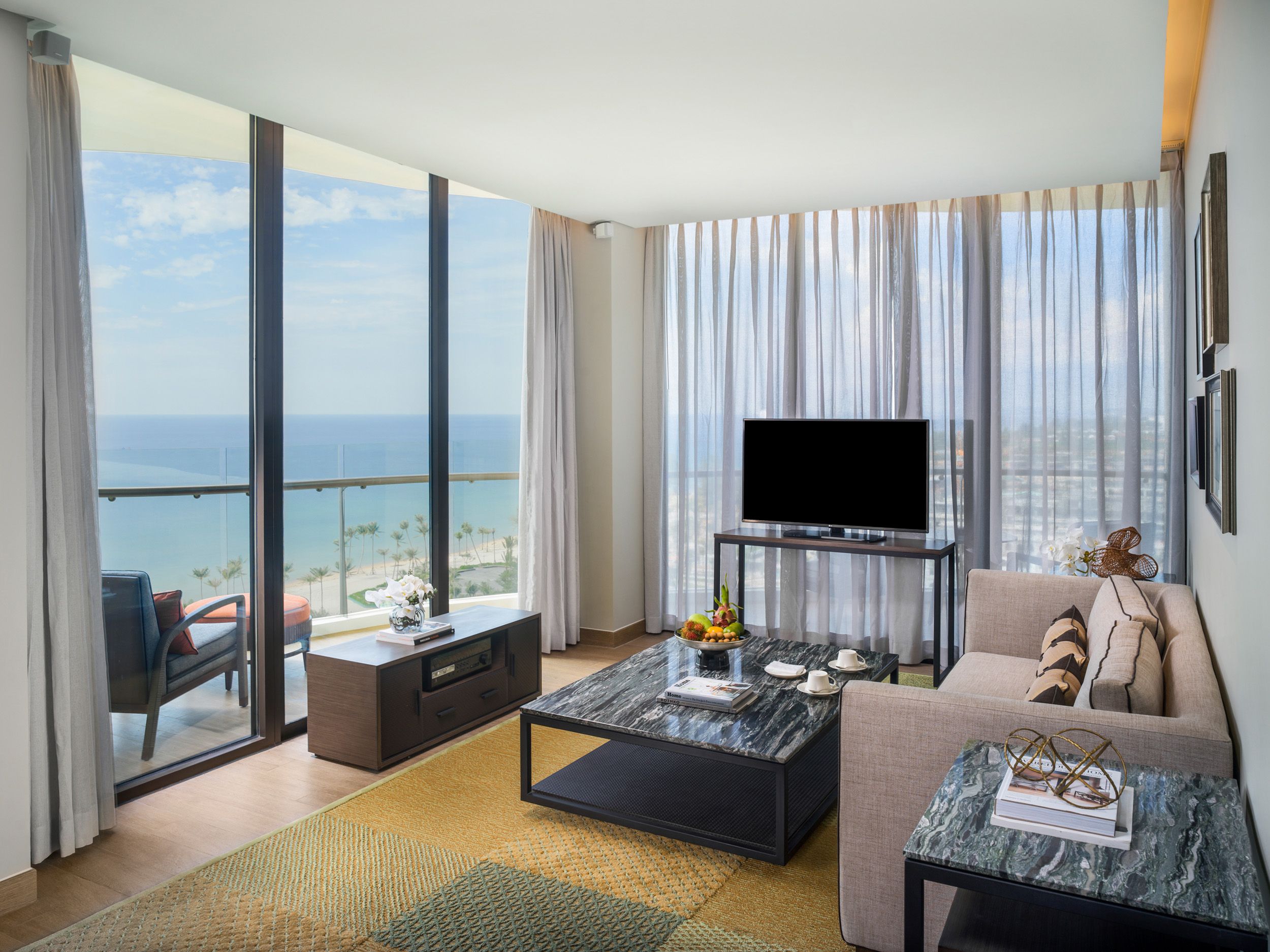 1 KING 1 QUEEN 1 TWIN 3-BEDROOM RESIDENCE OCEAN VIEW (NO EXTRA BED)