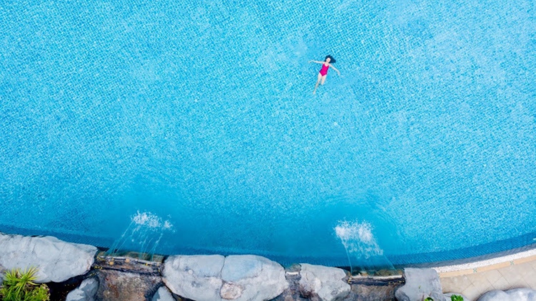 Piscina deschisă