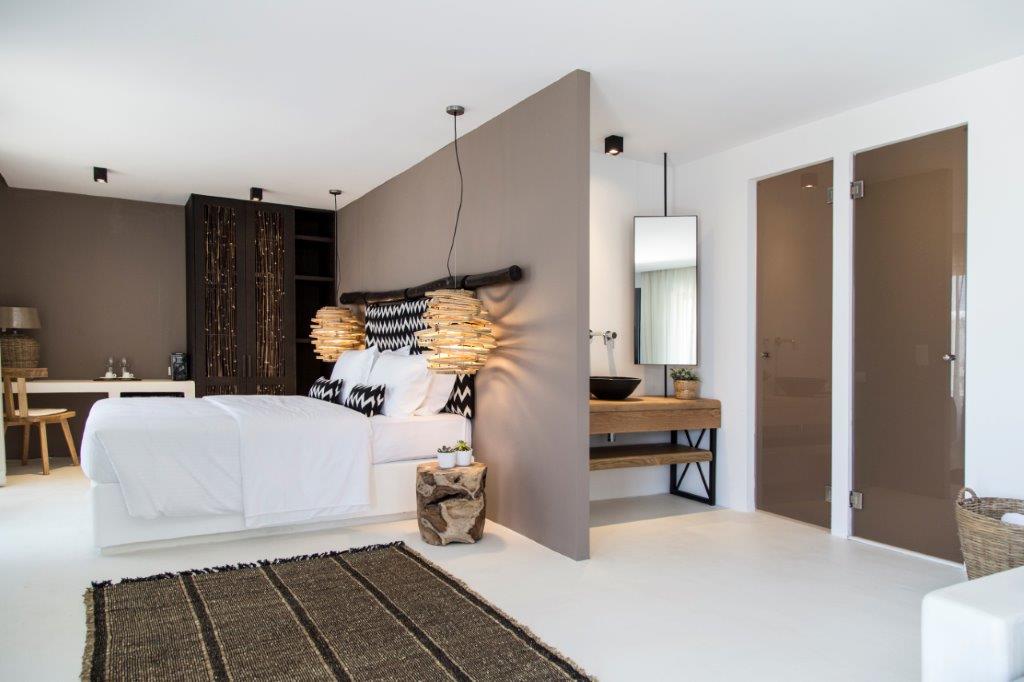 One Bedroom Pool Suite