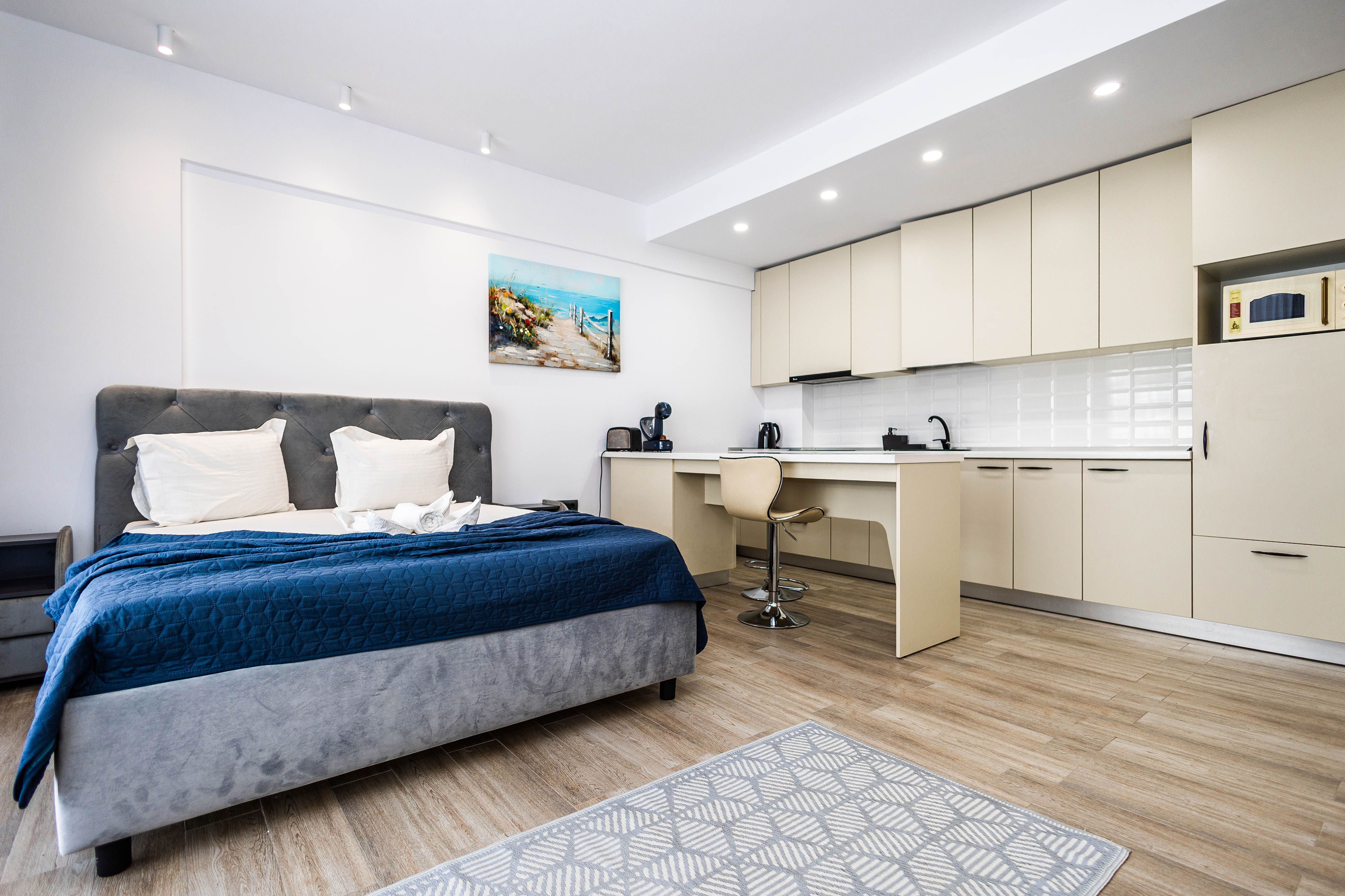 Studio Del Mar Beige