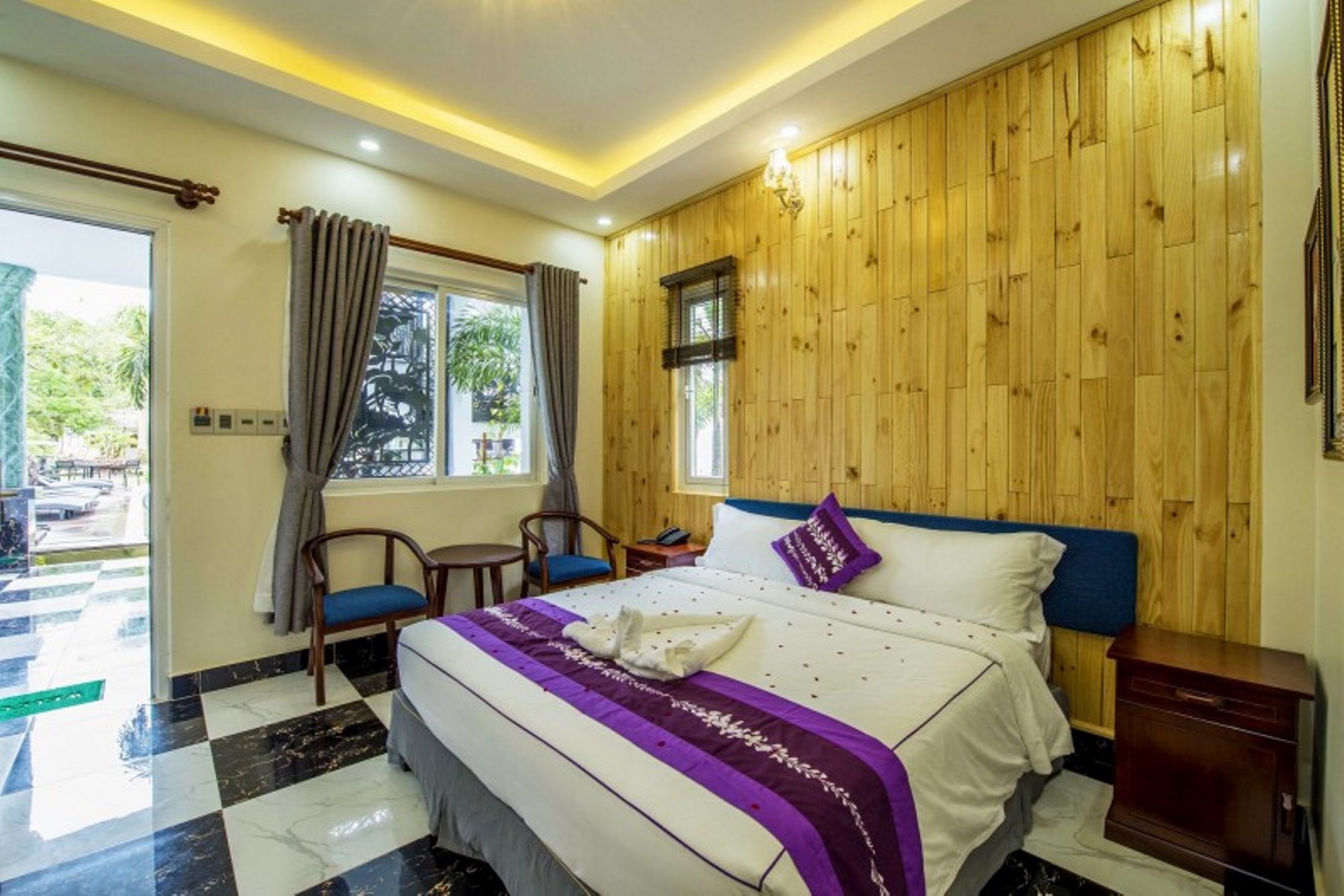 SUPERIOR DOUBLE/TWIN ROOM