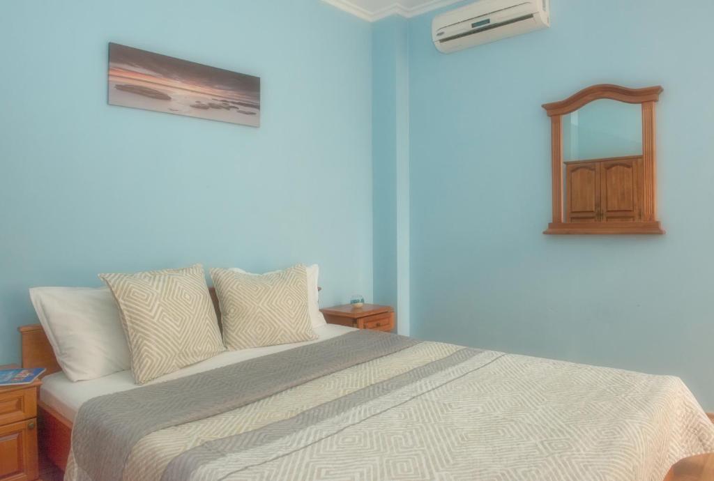 2 Bedroom Standard Apartment (Balcony)
