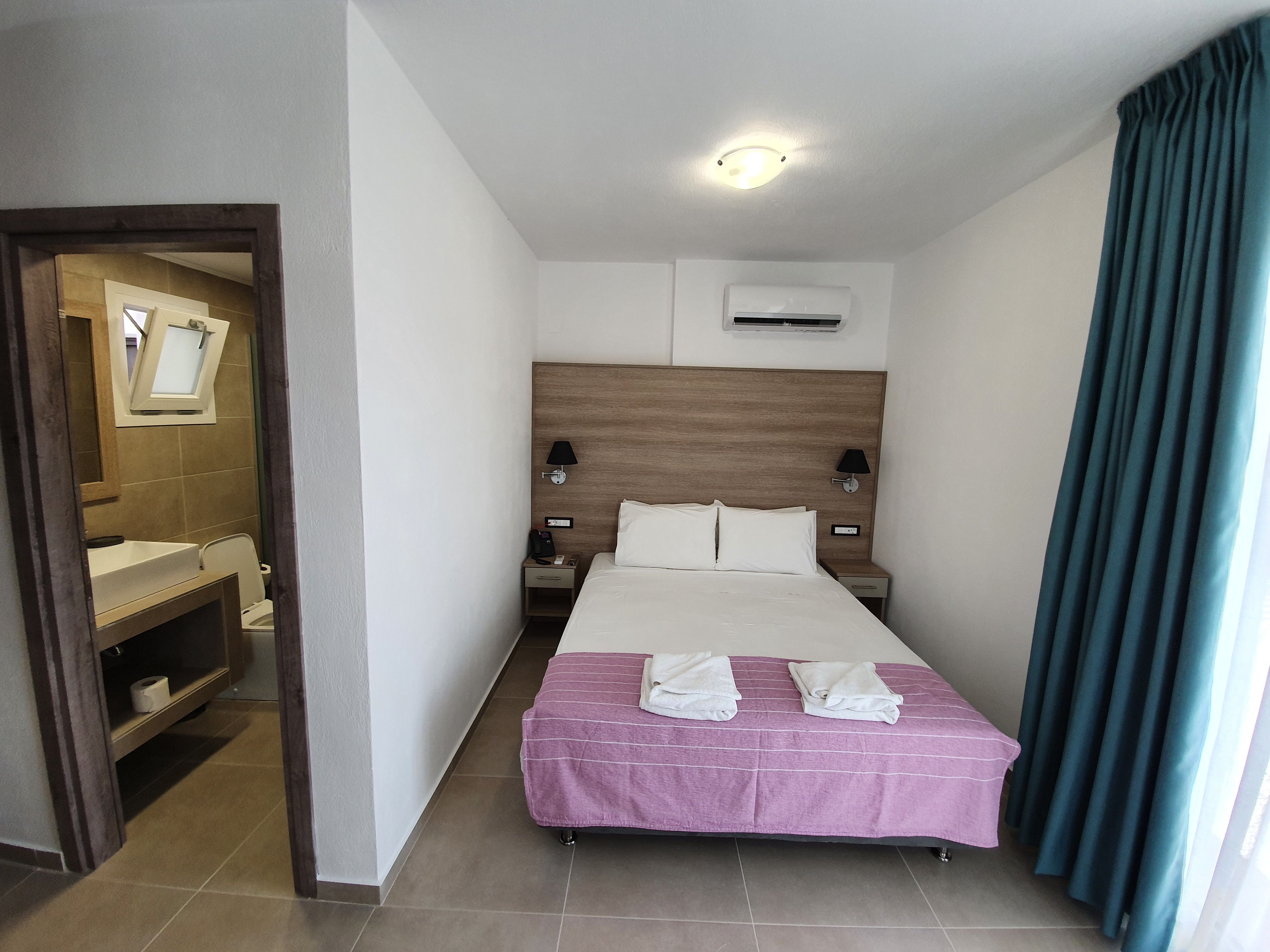 DOUBLE/TWIN ROOM SEA VIEW