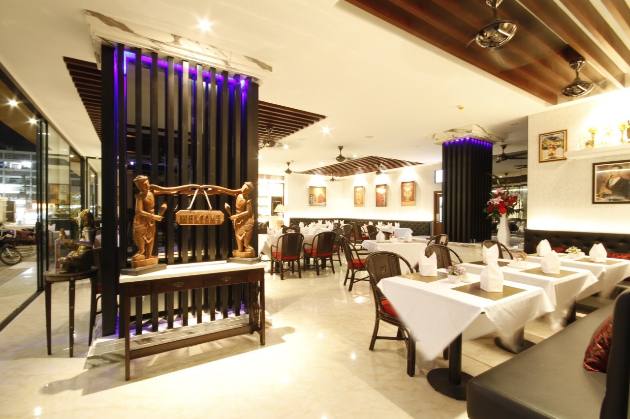 Hemingways Silk Restaurant 