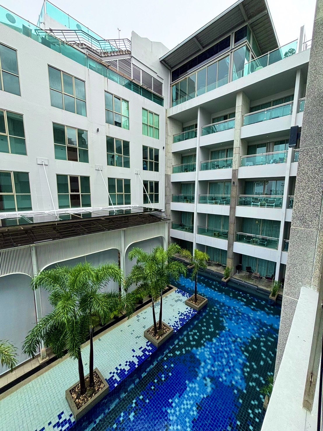 Deluxe Urban Room