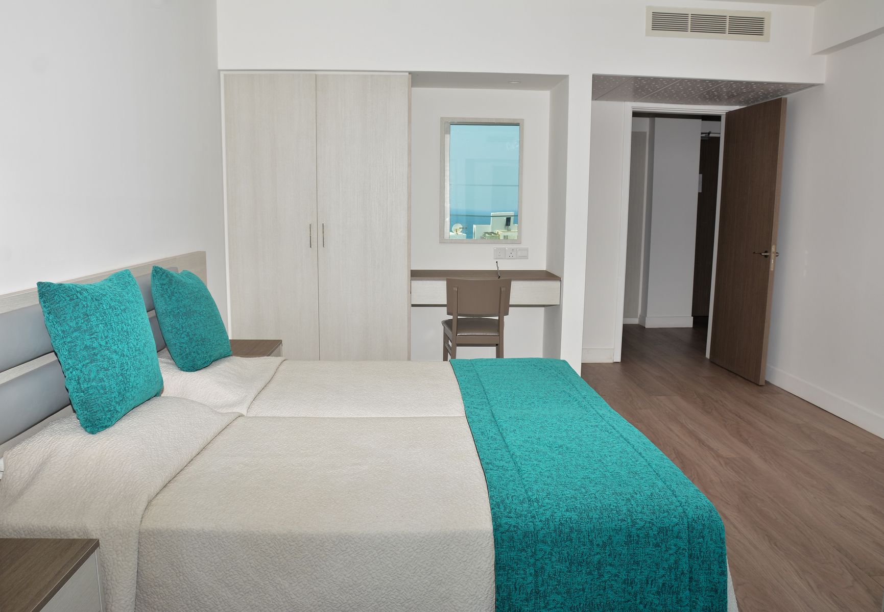 1 BEDROOM STANDARD APARTMENT(BALCONY OR TERRACE)