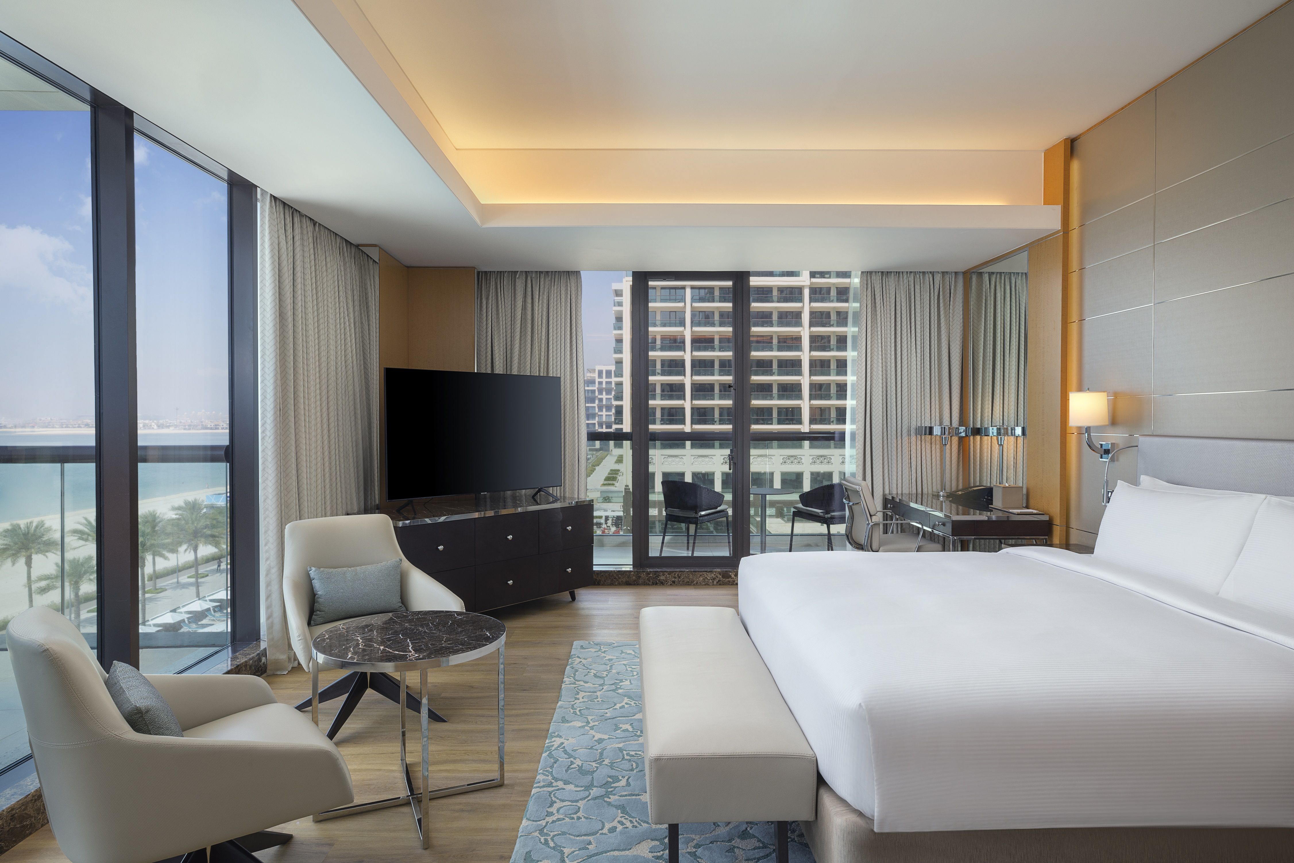 ONE BEDROOM SUITE WITH SEA VIEW KING