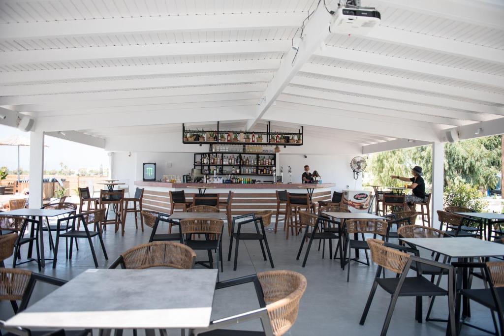 summer bar