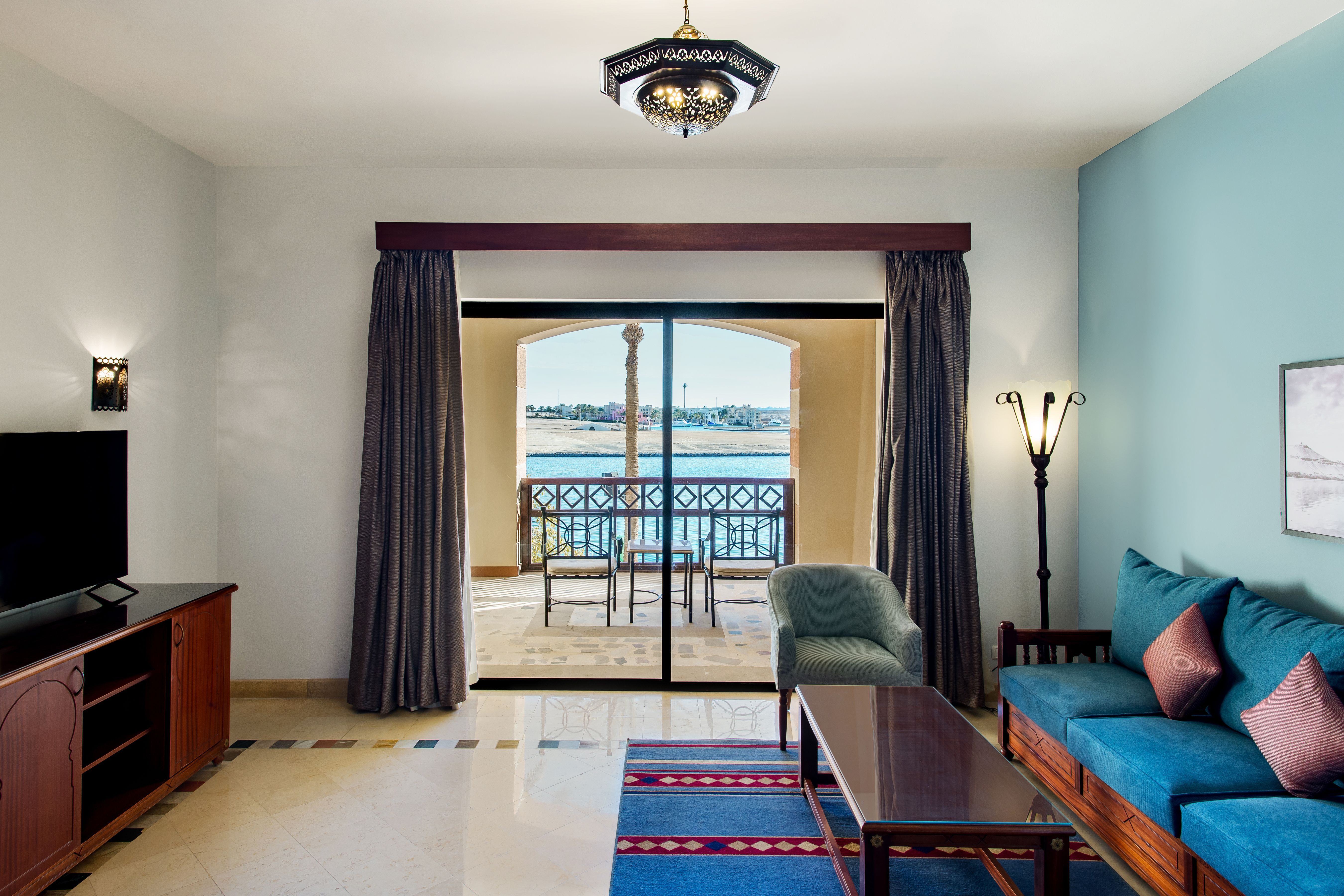 DUPLEX SUITE (SIDE MARINA VIEW)
